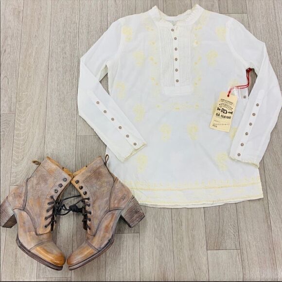 Da-Nang Embroidered Tunic    - Picture 6 of 6